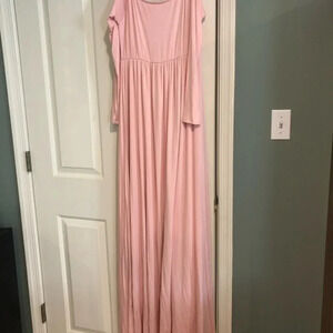 Pinkblush Pink maternity maxi, Sz medium